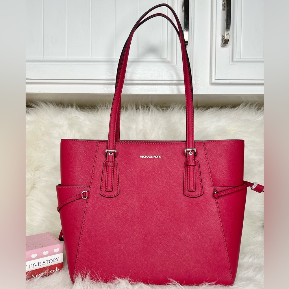 Michael Kors Large Leather Voyager Tote in Dark Rasberry - Picture 3 of 13
